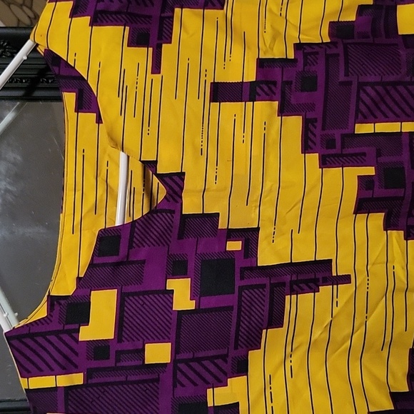 African print A line dress. - Picture 2 of 5